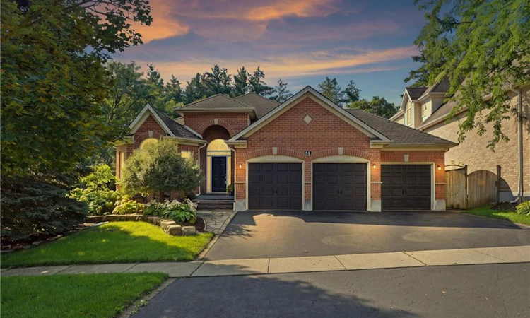 51 Autumn Ridge Trail