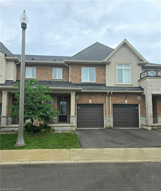 16-9 Arietta Lane, Hamilton, ON, L8E 0K7