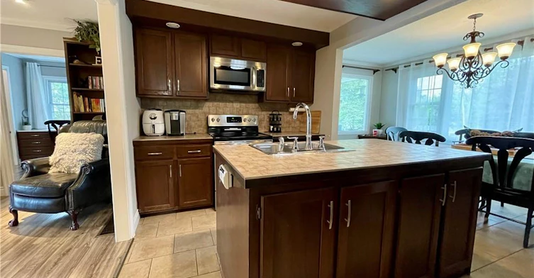 11 Lake Avenue, Puslinch, ON, N3C 2V4 - 13