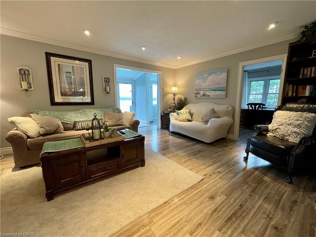 11 Lake Avenue, Puslinch, ON, N3C 2V4 - 10