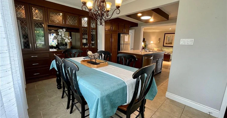 11 Lake Avenue, Puslinch, ON, N3C 2V4 - 11