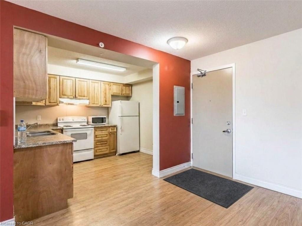 304-392 Albert Street, Waterloo, ON, N2L 3V1 - 10