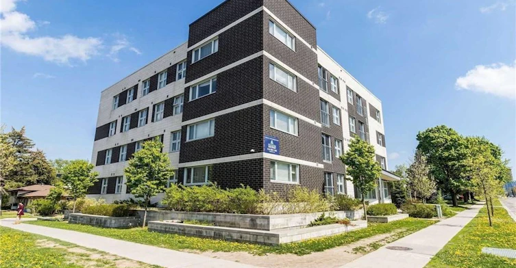 304-392 Albert Street, Waterloo, ON, N2L 3V1