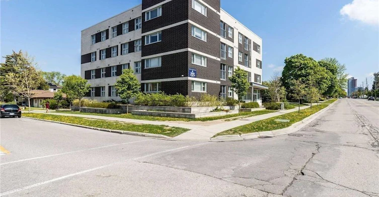 304-392 Albert Street, Waterloo, ON, N2L 3V1 - 2