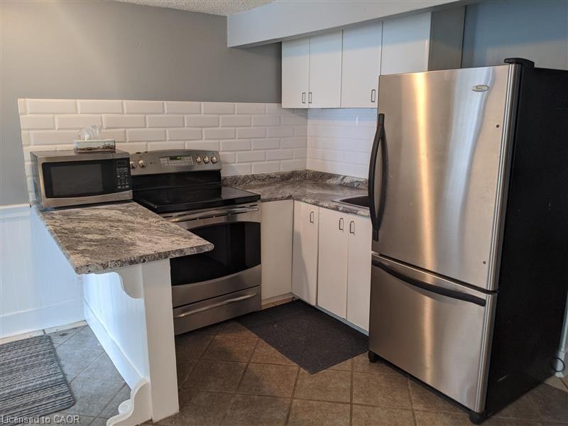 LOWER-98 West Avenue N, Hamilton, ON, L8L 5C3 - 5