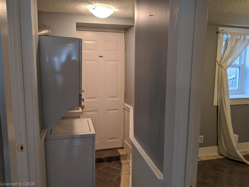 LOWER-98 West Avenue N, Hamilton, ON, L8L 5C3 - 8