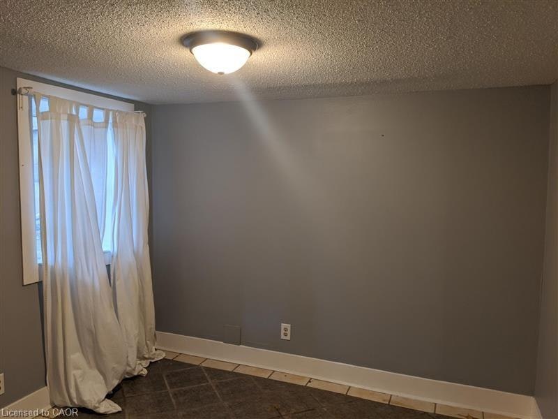 LOWER-98 West Avenue N, Hamilton, ON, L8L 5C3 - 7