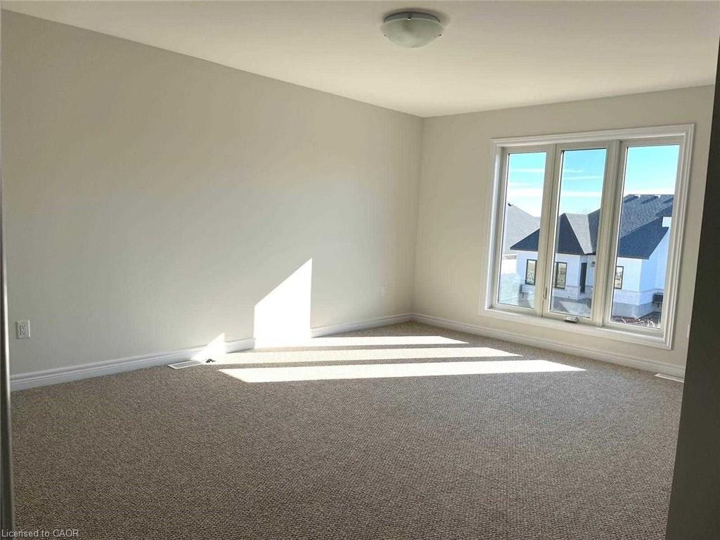 132 Doan Drive, Komoka, ON, N0L 1R0 - 3