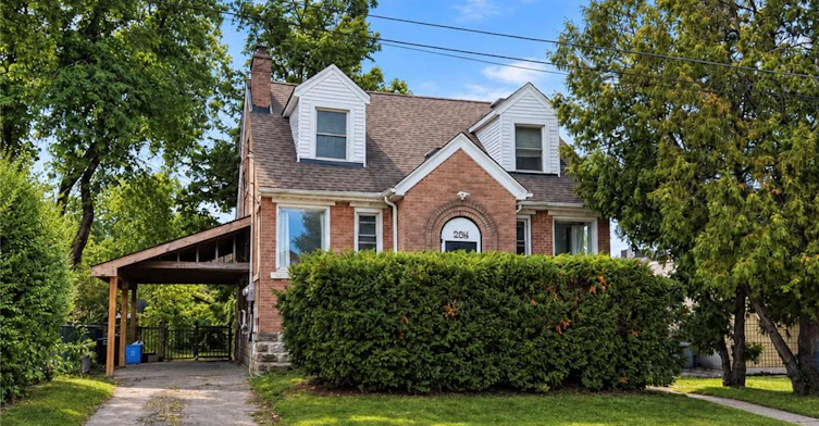 LOWER-264 Thayer Avenue, Hamilton, ON, L9A 1J7