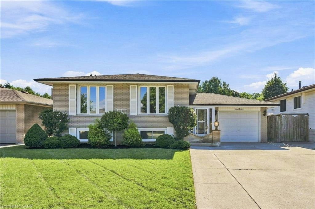 14 Green Forest Drive, Hamilton, ON, L8G 3A7