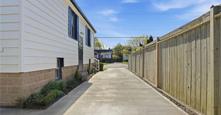 894 Garth Street, Hamilton, ON, L9G 4K9 - 38