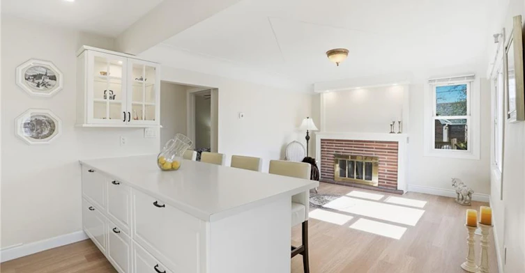 894 Garth Street, Hamilton, ON, L9G 4K9
