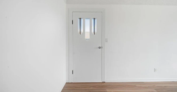310 Caledon Avenue, Hamilton, ON, L9C 3E2 - 7