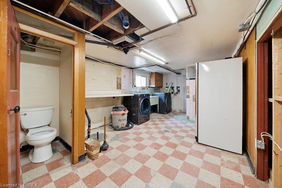 310 Caledon Avenue, Hamilton, ON, L9C 3E2 - 23