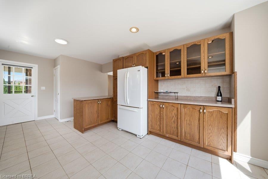 310 Caledon Avenue, Hamilton, ON, L9C 3E2 - 13