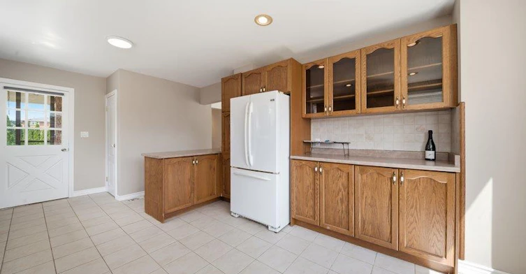 310 Caledon Avenue, Hamilton, ON, L9C 3E2 - 13