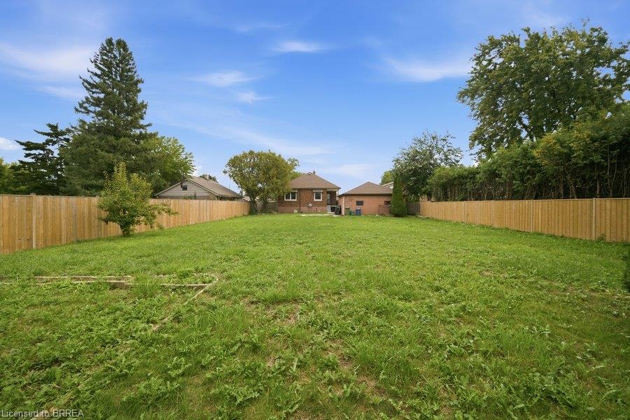 310 Caledon Avenue, Hamilton, ON, L9C 3E2 - 30