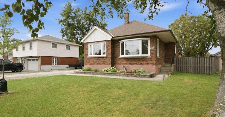 310 Caledon Avenue, Hamilton, ON, L9C 3E2 - 3