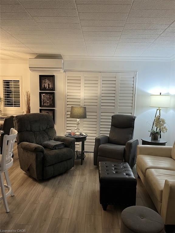 202-20 John Street, Grimsby, ON, L3M 1X5 - 7