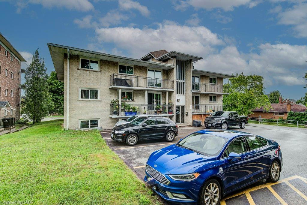 3-317 Erb Street W, Waterloo, ON, N2L 1W4 - 10