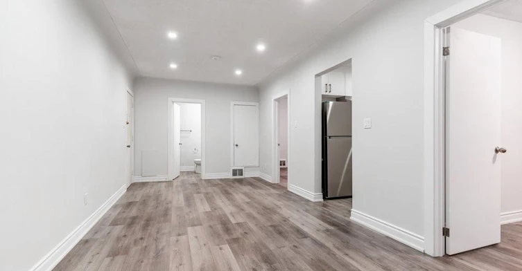A-598 Upper James Street, Hamilton, ON, L9C 2Y8 - 2