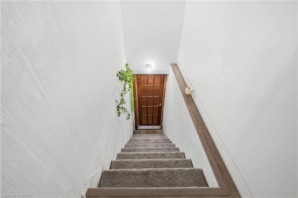 Lower-208 North Shore Boulevard W, Burlington, ON, L7T 1A4 - 3