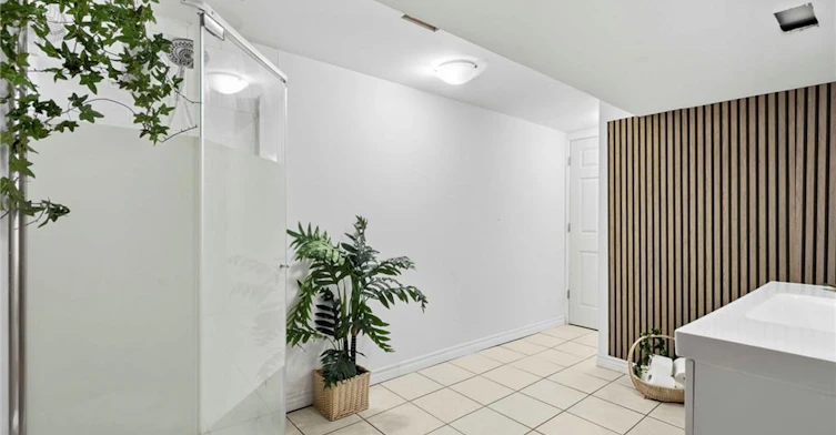 Lower-208 North Shore Boulevard W, Burlington, ON, L7T 1A4 - 19