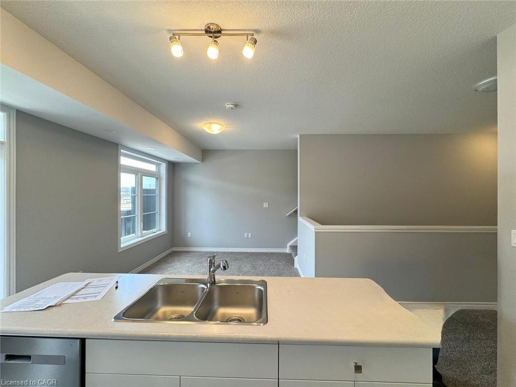 38-76 Lomond Lane, Kitchener, ON, N2R 0T6 - 2