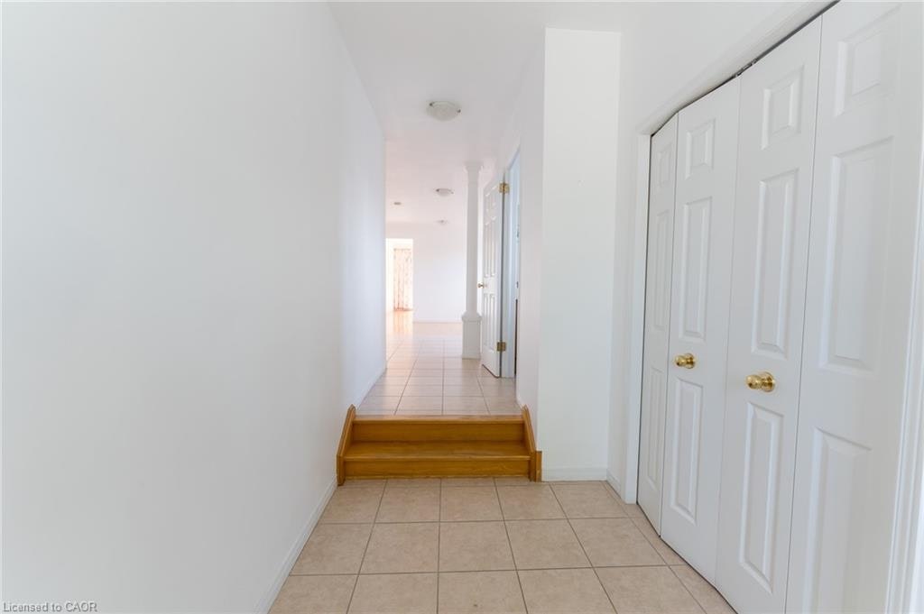 211 Sleaford Street, Waterloo, ON, N2J 4Z8 - 4