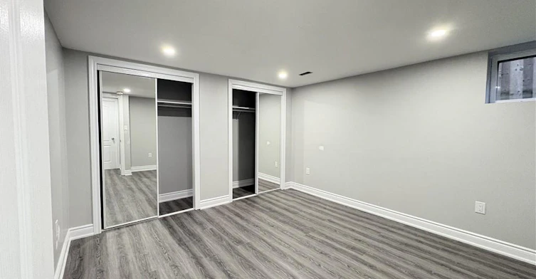 Basement-148 Oakland Drive, Hamilton, ON, L8E 1B6