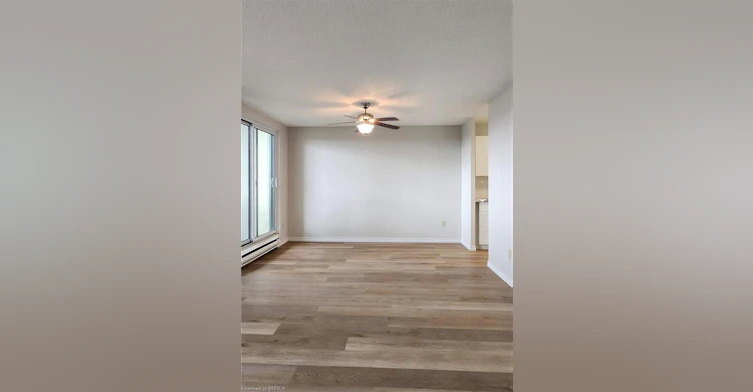 501-421 Fairview Drive, Brantford, ON, N3R 7M3 - 10