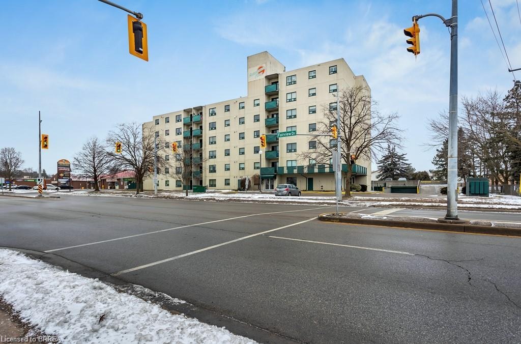 501-421 Fairview Drive, Brantford, ON, N3R 7M3