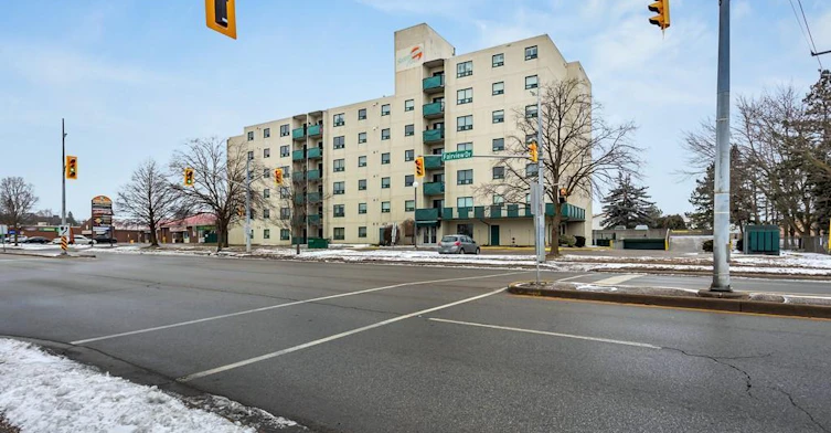 501-421 Fairview Drive, Brantford, ON, N3R 7M3