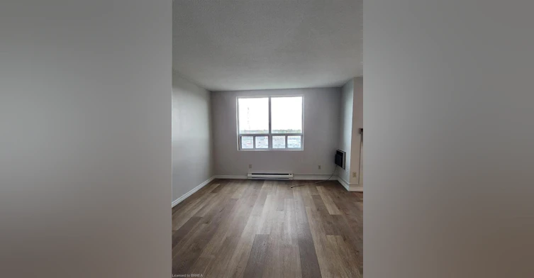 501-421 Fairview Drive, Brantford, ON, N3R 7M3 - 12
