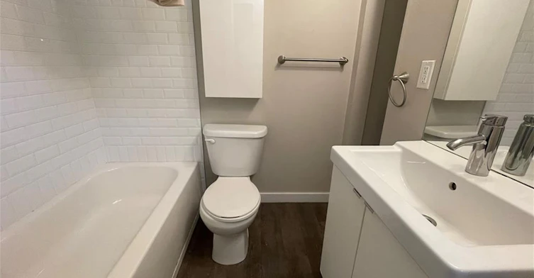 2-4 Ottawa Street N, Hamilton, ON, L8H 3Y7 - 7