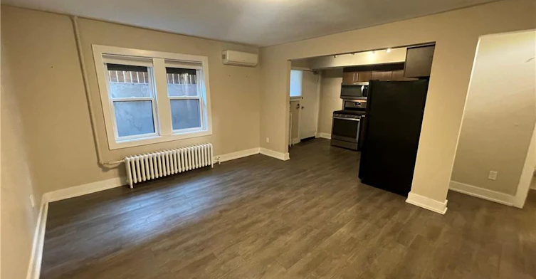 2-4 Ottawa Street N, Hamilton, ON, L8H 3Y7 - 4