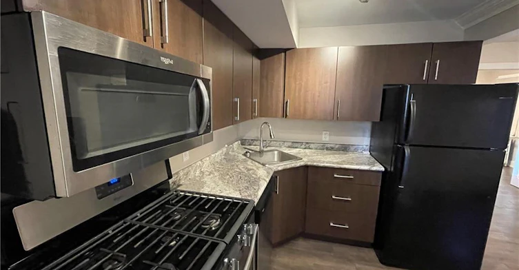 2-4 Ottawa Street N, Hamilton, ON, L8H 3Y7