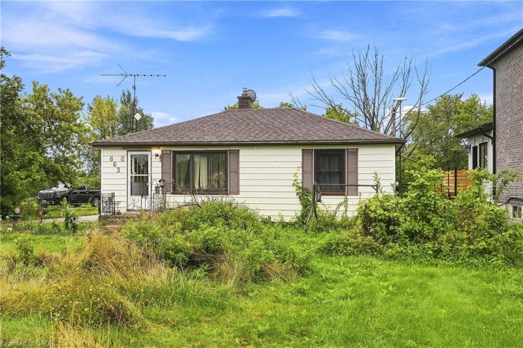 663 Ridge Road W, Grimsby, ON, L3M 4E7
