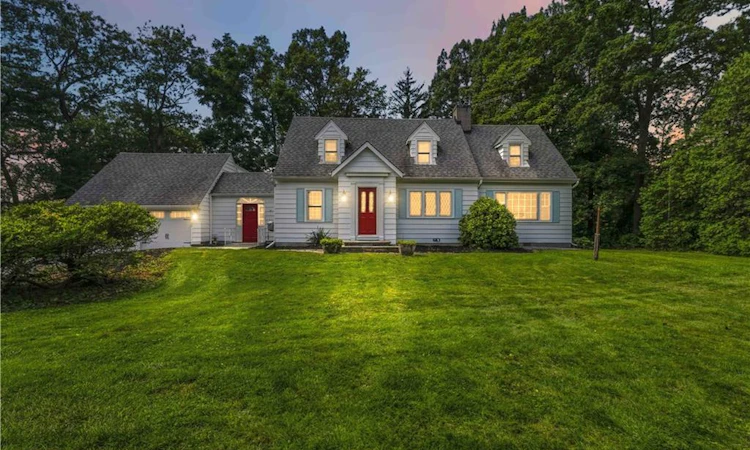 1537 Gregory Road