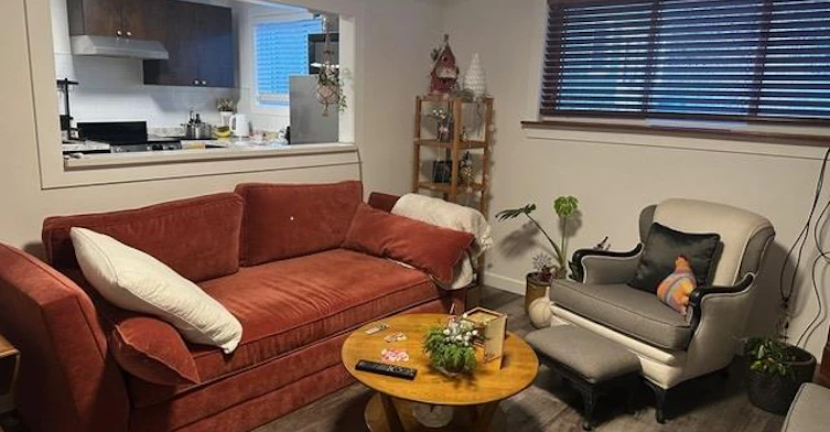 Lower-694 Niagara Street, St. Catharines, ON, L2M 3R9 - 2