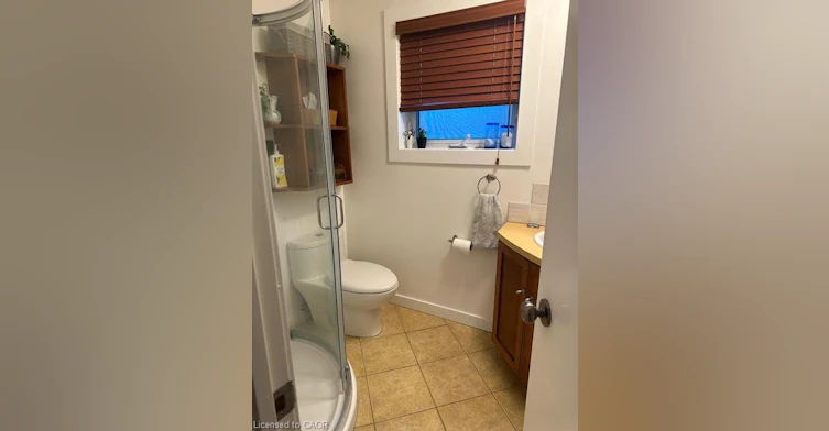 Lower-694 Niagara Street, St. Catharines, ON, L2M 3R9 - 6