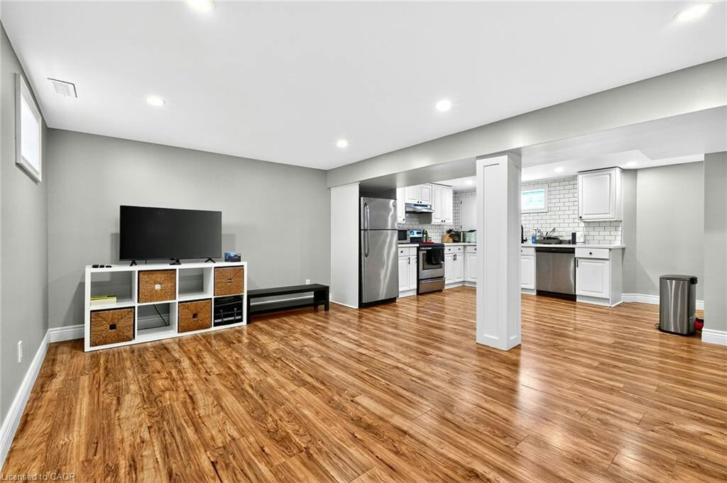Lower-312 East 45th Street, Hamilton, ON, L8T 3K8 - 9