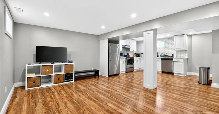 Lower-312 East 45th Street, Hamilton, ON, L8T 3K8 - 9