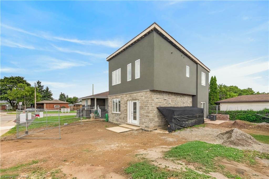 R-17 Victor Boulevard, Hamilton, ON, L9A 2V3 - 39