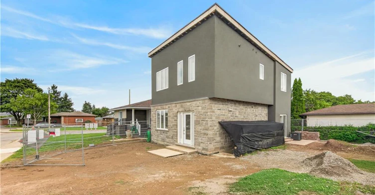 R-17 Victor Boulevard, Hamilton, ON, L9A 2V3 - 39