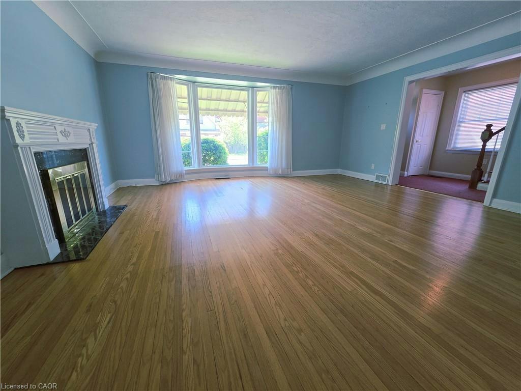 2047 James Street, Burlington, ON, L7R 1H4 - 8