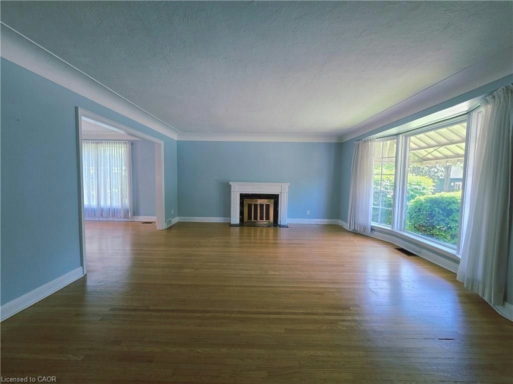 2047 James Street, Burlington, ON, L7R 1H4 - 9