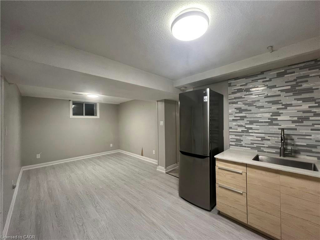 Basement-5002 Willowood Drive, Mississauga, ON, L5R 3R5