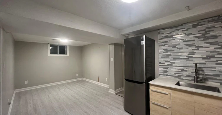 Basement-5002 Willowood Drive, Mississauga, ON, L5R 3R5