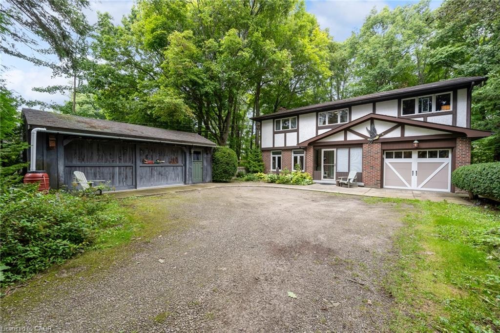 155 Ridge Road E, Grimsby, ON, L3M 4E7